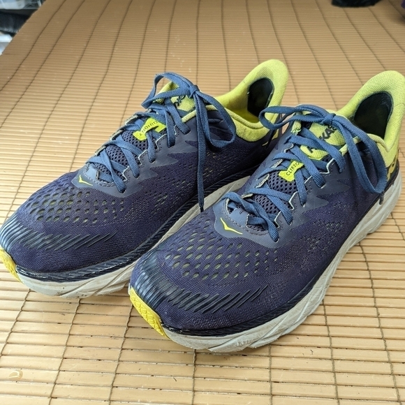 Hoka One One Shoes Clifton 7 Running Sneakers purple/yellow Mens Size 11.5 main image 4